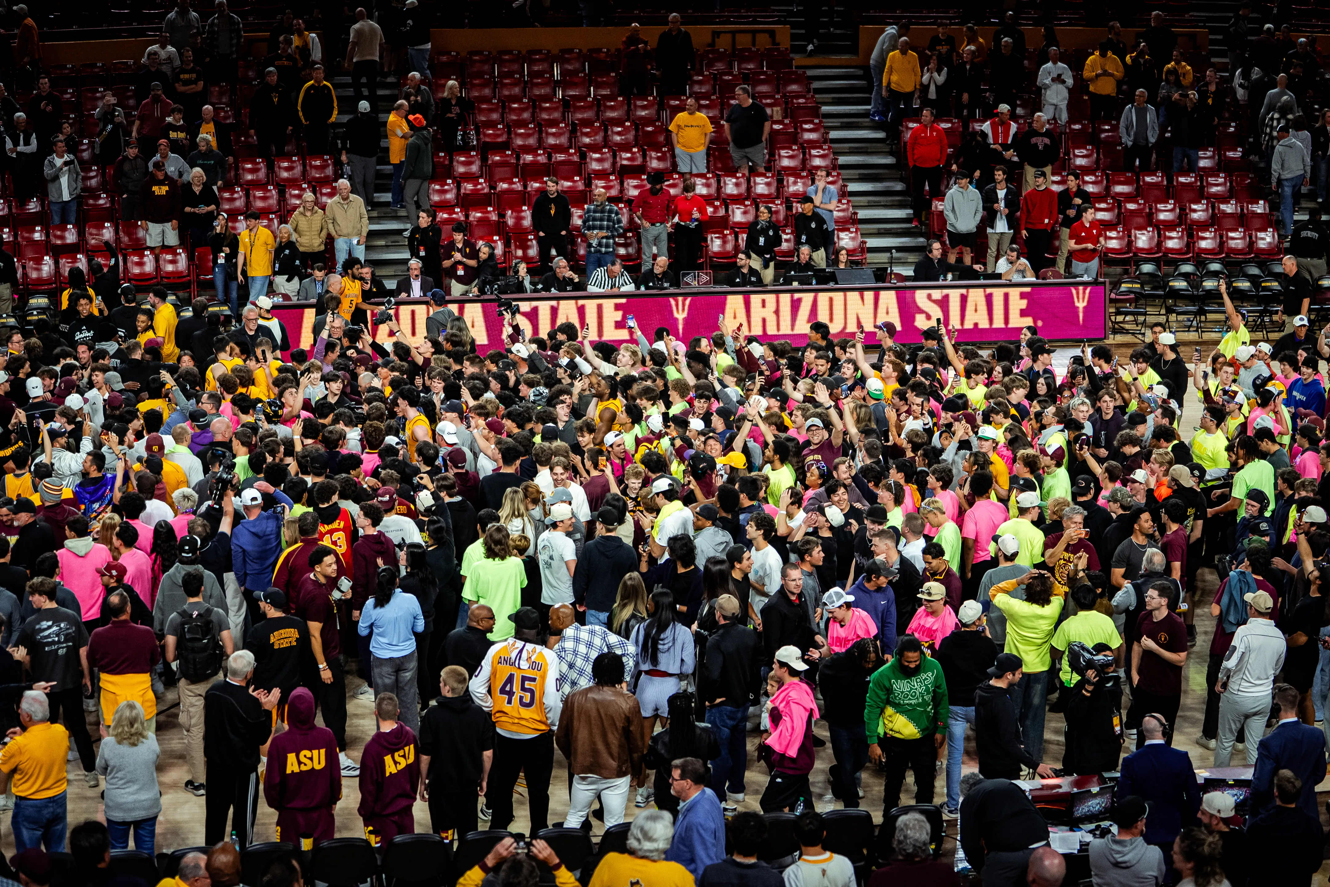 Men's Basketball knocks off No. 13 Texas Tech