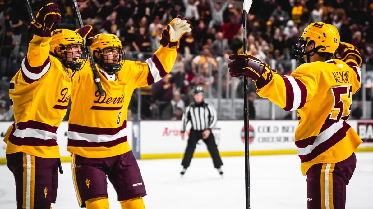 Hockey Celebrates Goal vs. Omaha