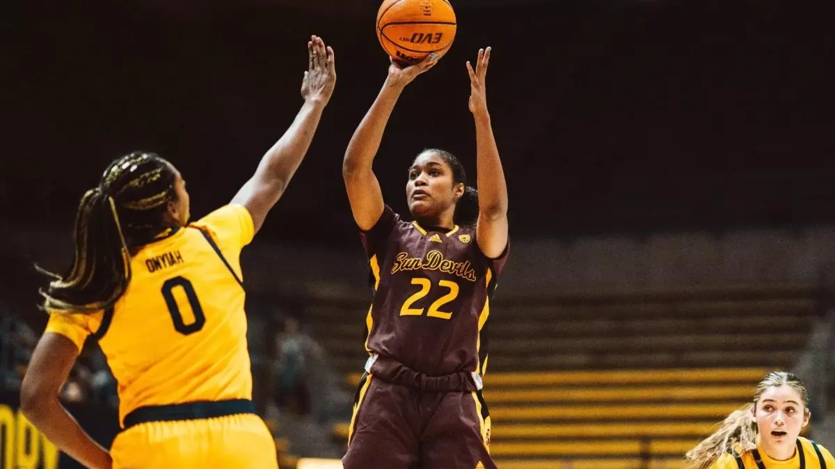 Photo by: Sun Devil Athletics<br />
woman shooting basketball