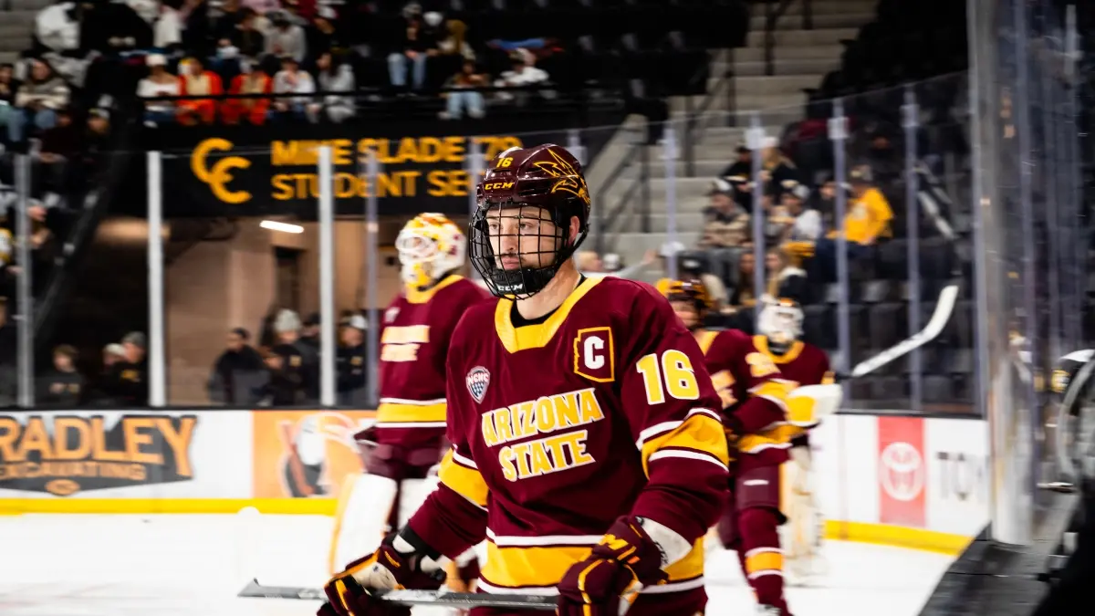 Ethan Szmagaj in warm up at Colorado College Ethan Szmagaj in warm up at Colorado College