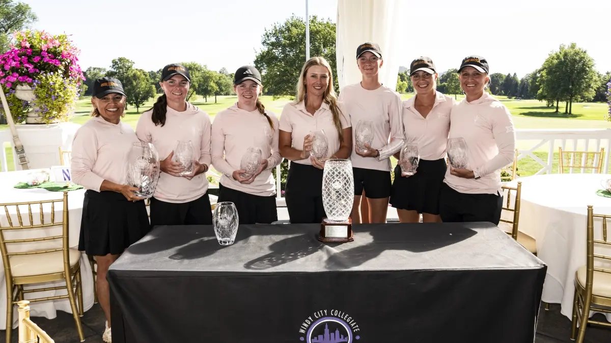 Team Photo with Windy City Collegiate Championship Trophy