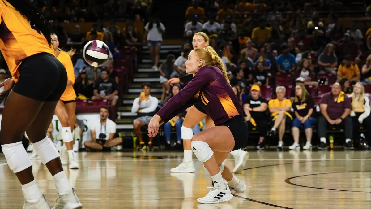 Mary Shroll passes the ball during ASU's win over Arizona in Desert Financial Arena. Mary Shroll passes the ball during ASU's win over Arizona in Desert Financial Arena.