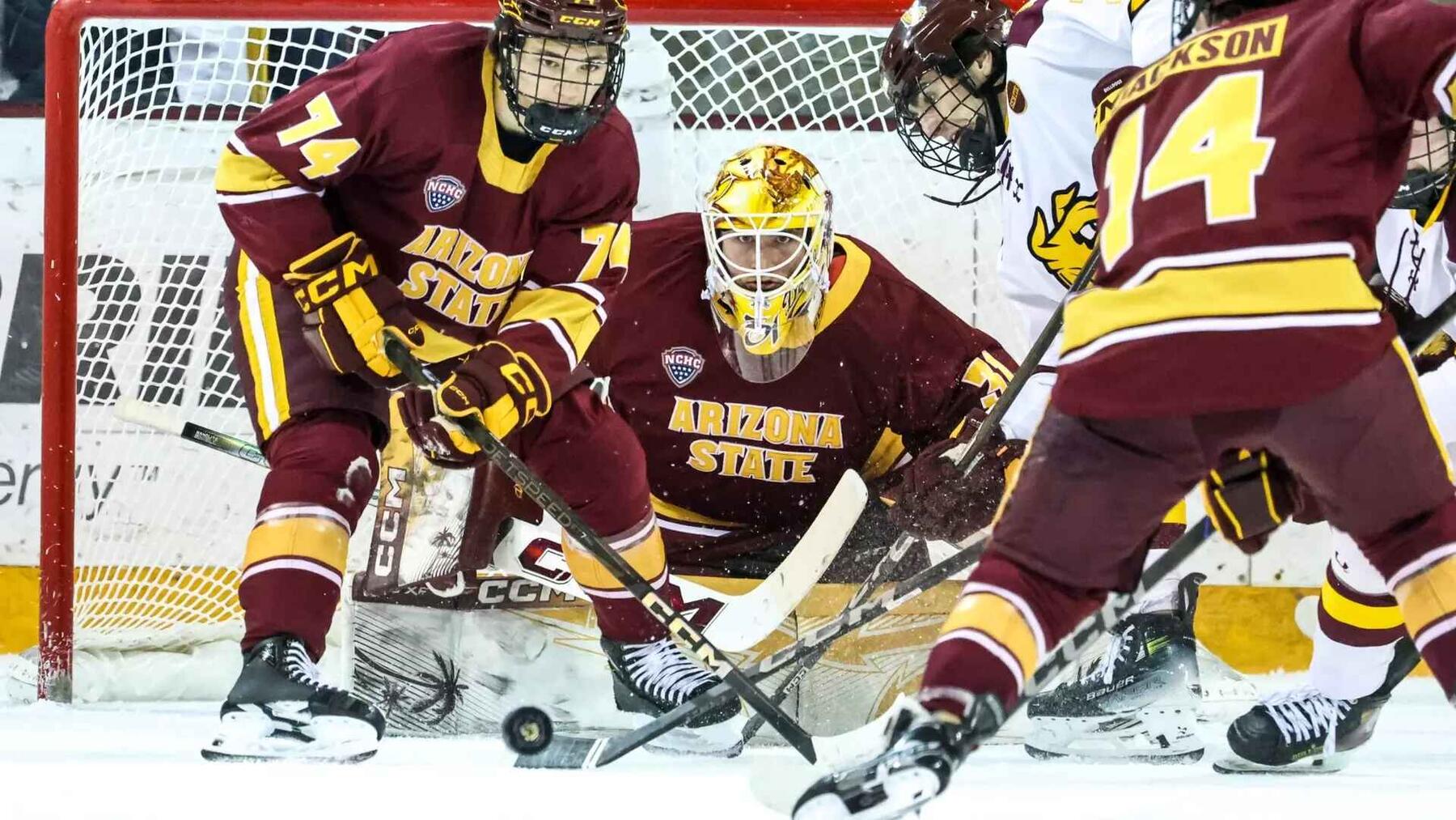 Hockey Collects Three NCHC Points.jpg